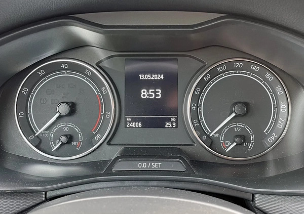Skoda Kamiq cena 87900 przebieg: 24006, rok produkcji 2021 z Nieszawa małe 121